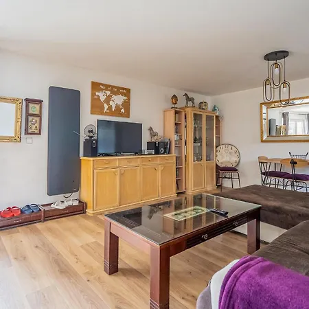 Cozy In St Thibault Des Vignes Saint-Thibault-des-Vignes