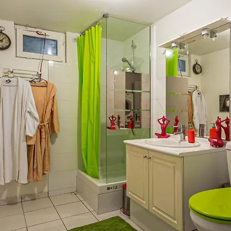 Apartment Cozy In St Thibault Des Vignes